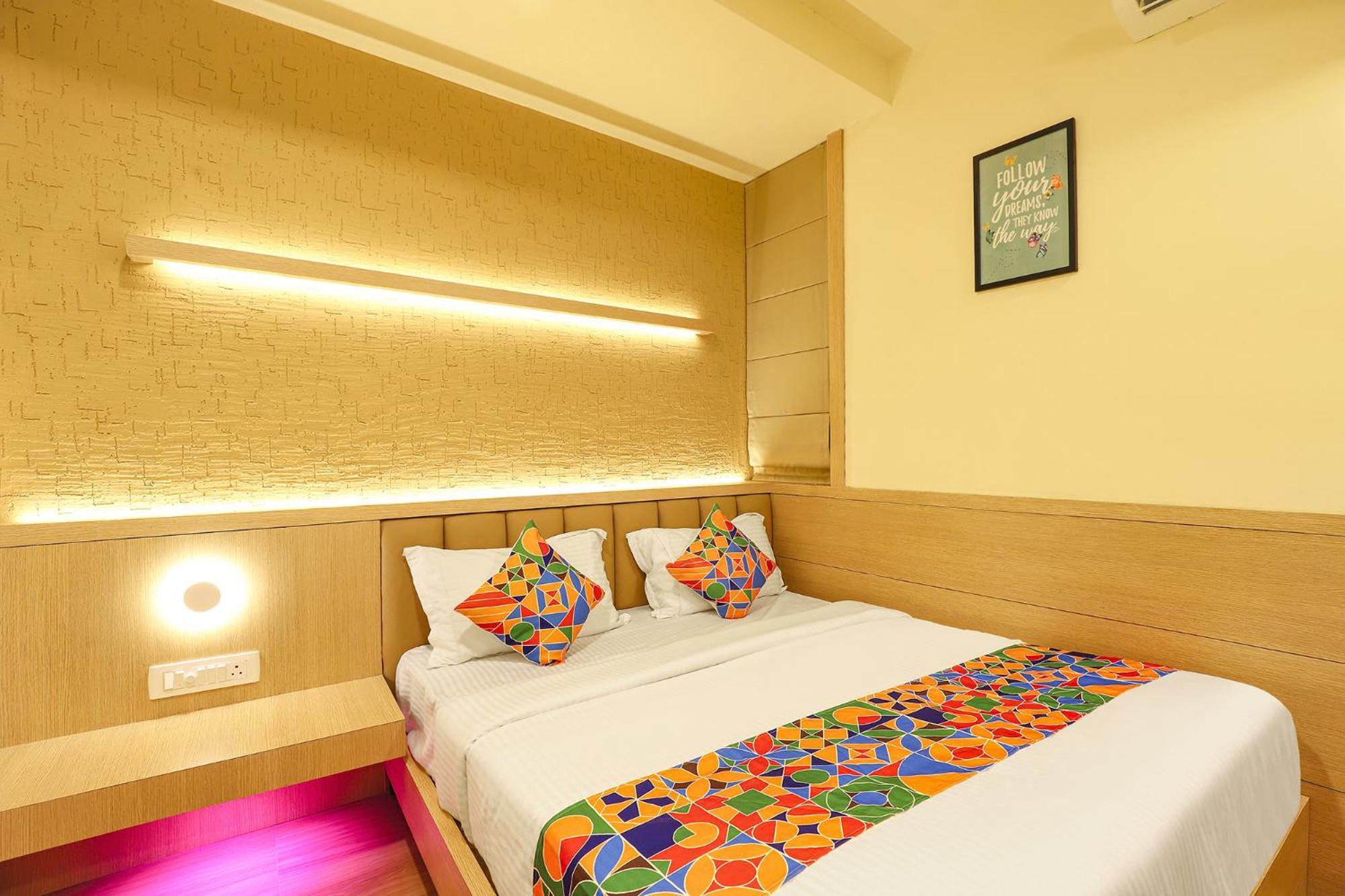 צ'נאי Fabhotel Nestlay Rooms High Court - Nr Parry'S Corner מראה חיצוני תמונה